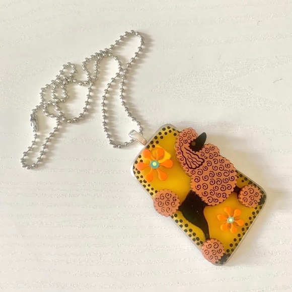 Handcrafted MCM Retro Poodle & Flowers Necklace - Picture 2 of 4